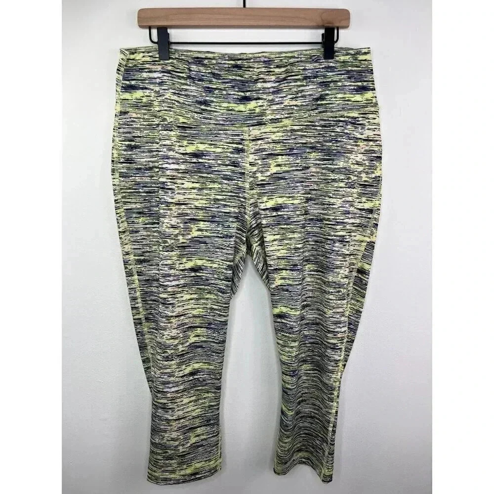 NWOT Zelos Curvy Capri Leggings - 2X - Yoga Pilates Running Gym Athleisure Pants